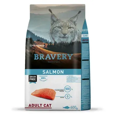 BRAVERY Adult Cat Salmon Сухой корм с лососем для взрослых кошек, 600 г